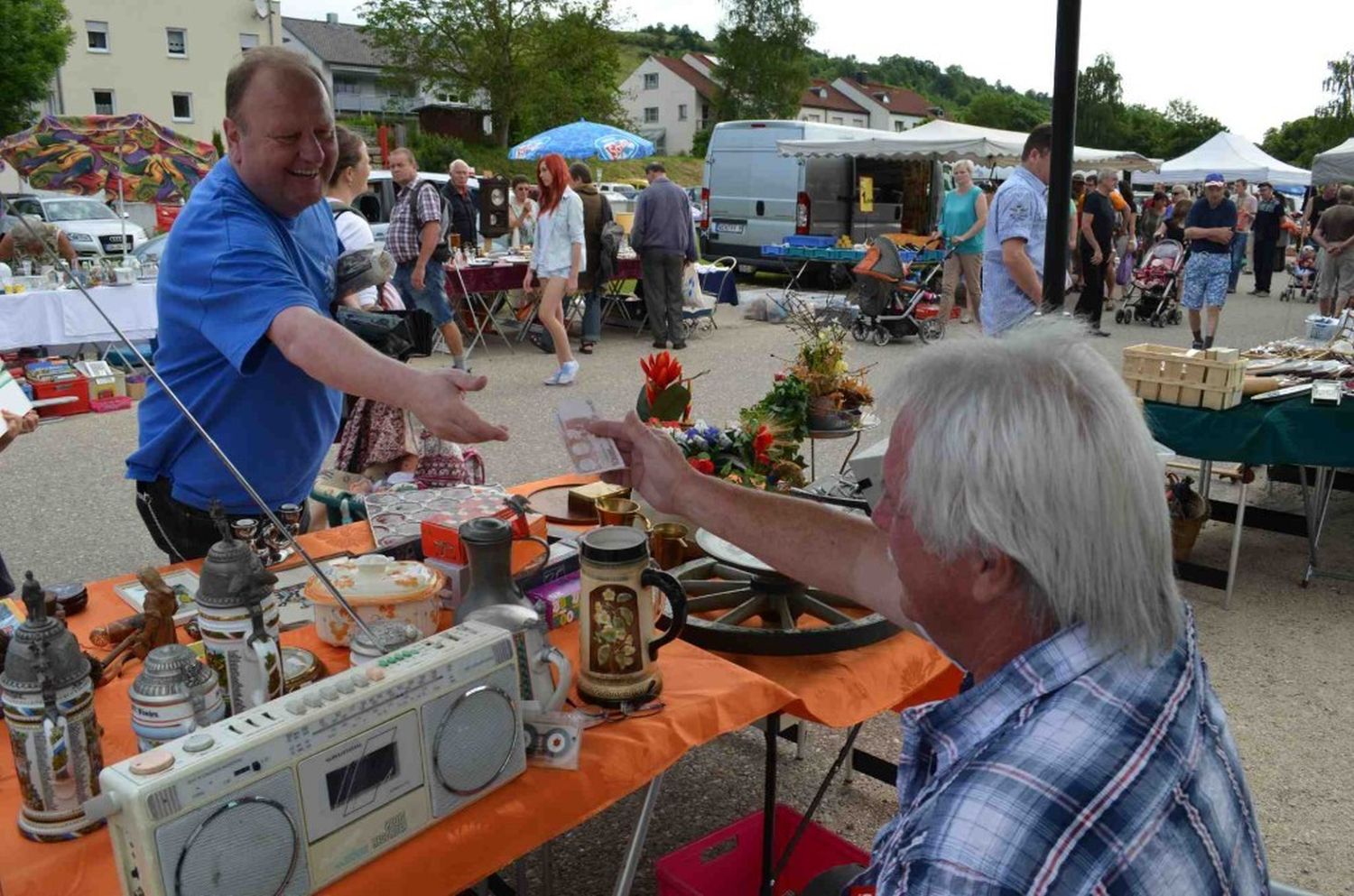 Großer Flohmarkt in Eichstätt - Naturpark Altmühltal Großer Flohmarkt in Eichstätt - Naturpark Altmühltal